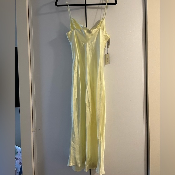 - Aritzia babaton dress - Picture 6 of 10